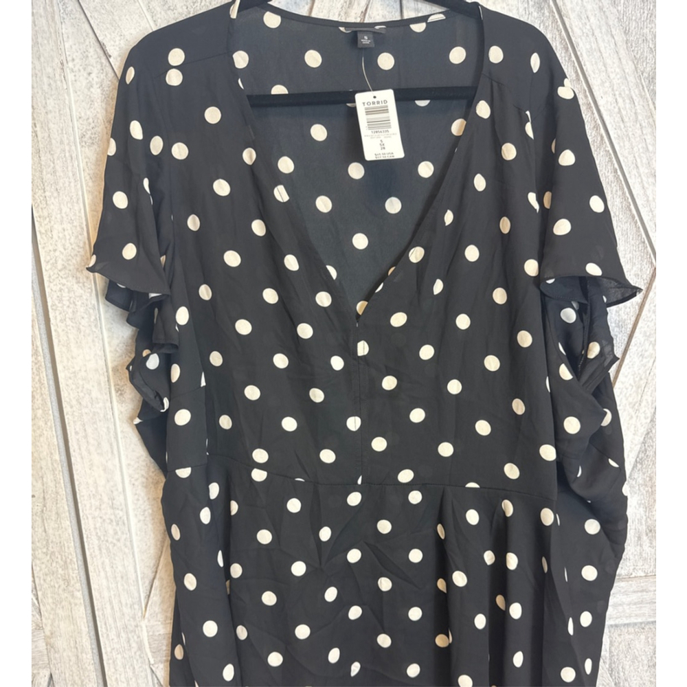 Women's Torrid Black White Polka Dot V-Neck sleeveless top 5X